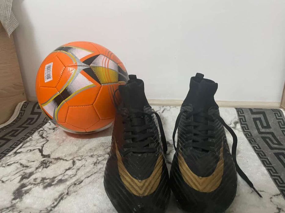 Футболни бутонки №42 + ПОДАРЪК топка