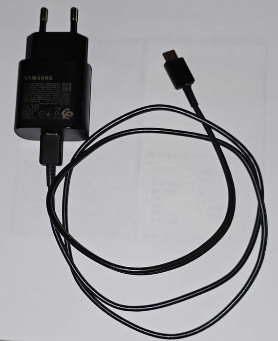 Samsung Galaxy S23 Ultra - RAM 12GB, ROM - 512 GB + accesorii