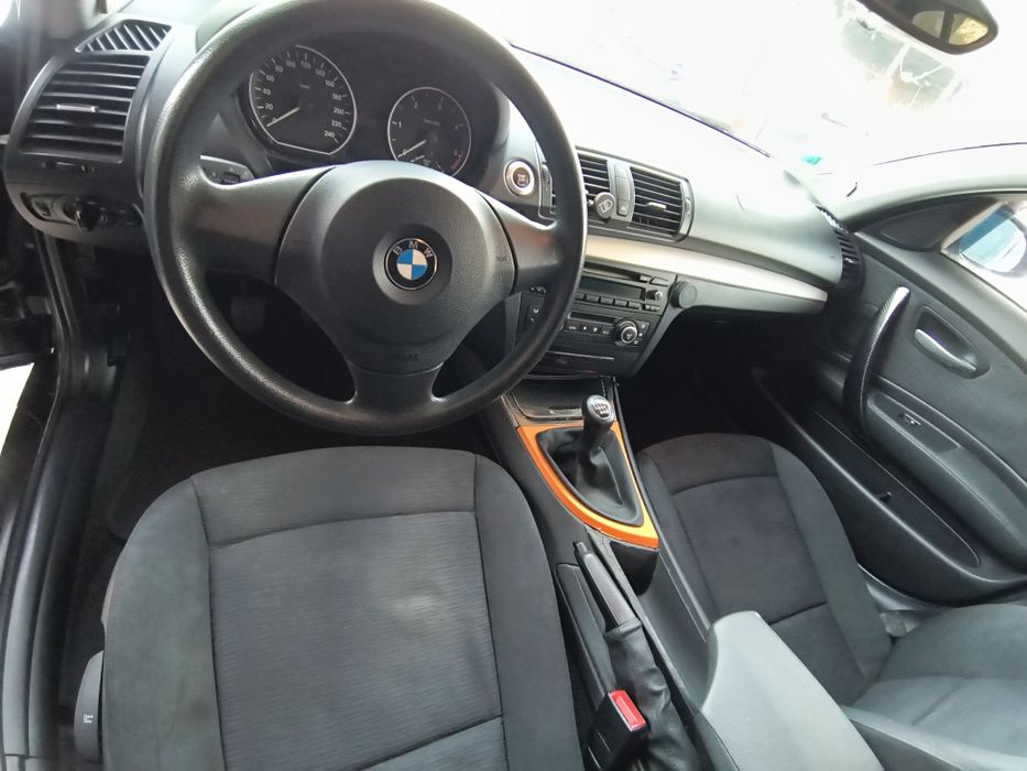 Vând BMW seria 1 E87