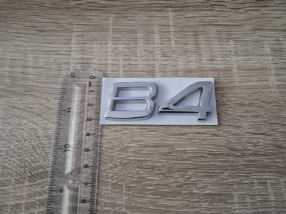 сребристи емблеми Волво Volvo B4