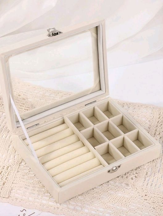 Чисто нова кутия за бижута