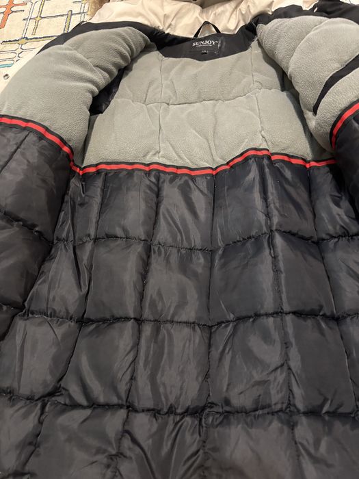 зимняя ,очень теплая курткаа в эту мороз