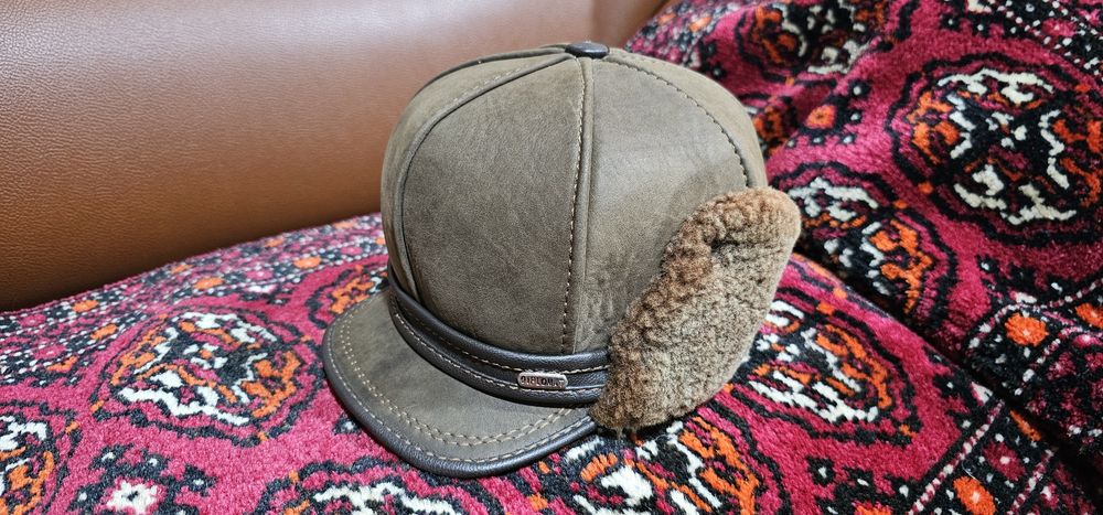 Продам мужскую шапку