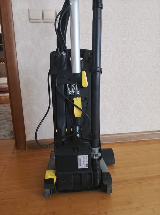 Профессиональный пылесос Karcher CV 38/2 Adv (2024 г.в.)