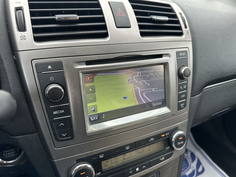 Навигация за Тойота Авенсис Т27