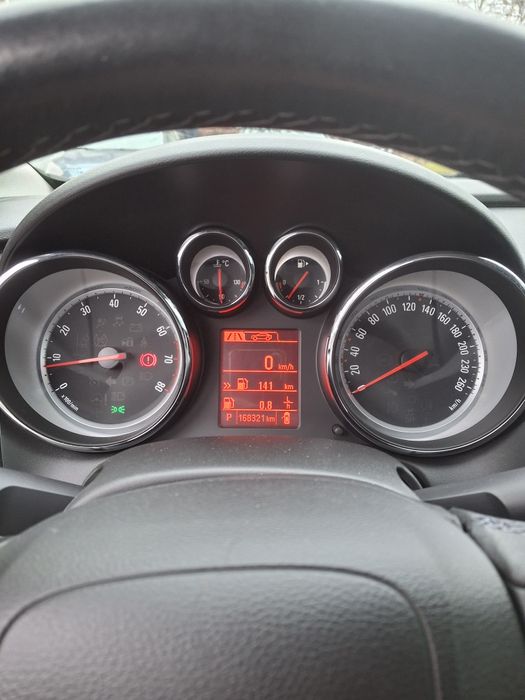 Vand Opel Astra J 2016