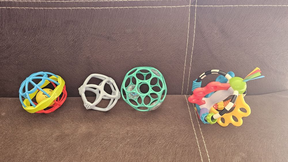 Бебешки играчки 0-12м.