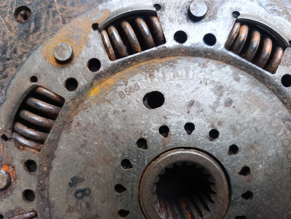 Демпферен маховик за Фиат Крома, Опел Зафира / Croma, Zafira