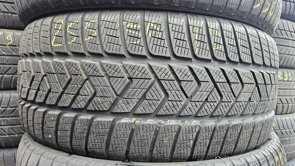 Set anvelope 255 50 R19 si 235 55 R19