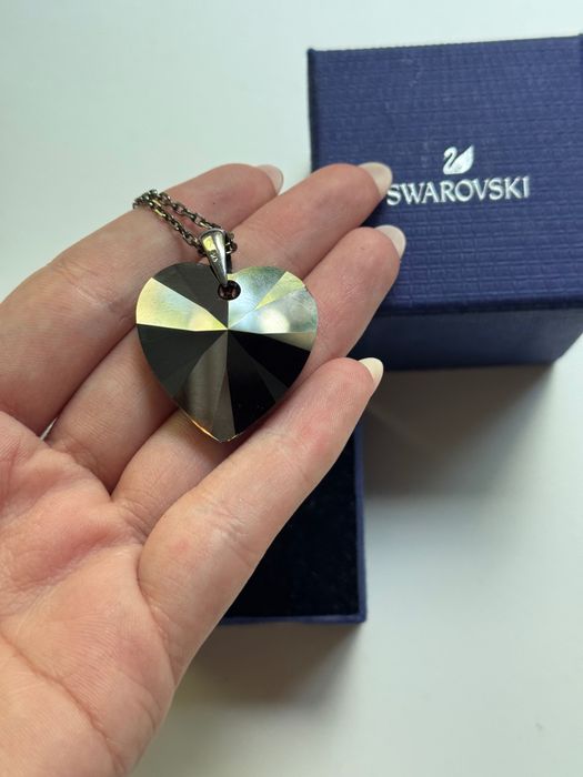 Оригинално колие Swarovski с кристал – отлично състояние