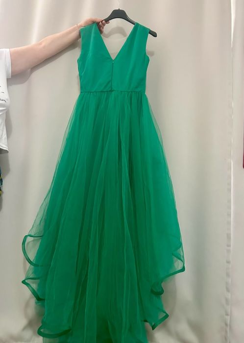Rochie de ocazie lungă în spate scurta in fata.