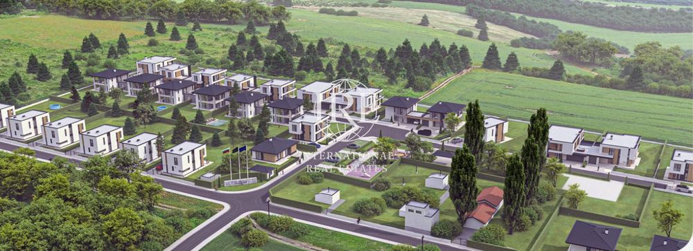 Къща в Варна, област-с.Близнаци площ 215 м2 цена 292400 евро с камина