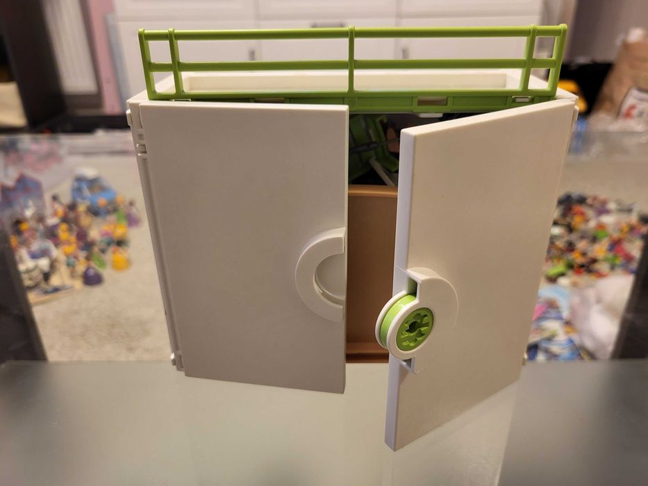 Seturi Playmobil: Spitalul, Cabinet Dentist, Cafenea, Casa Vanatorilor