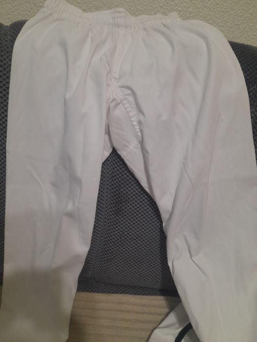 Costum și centura  karate  marimea 150