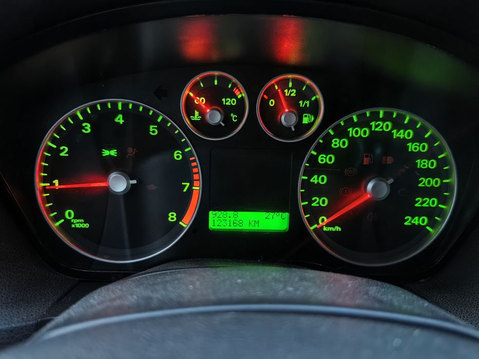 Ford Focus, BENZINA1.6, 123.200km, km reali
