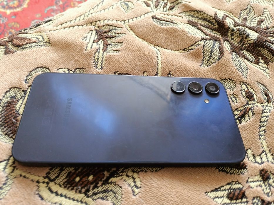 Продам Самсунг а15 128/6 гб