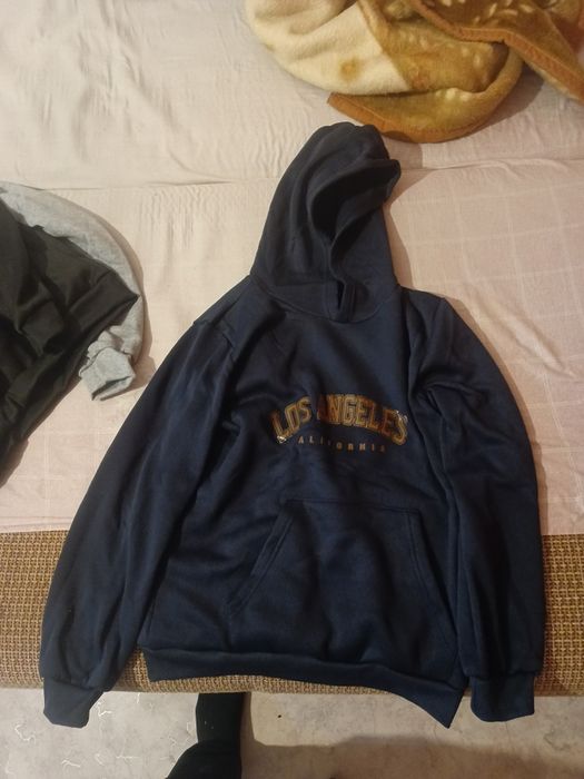 Продам кофты на рост 1.60