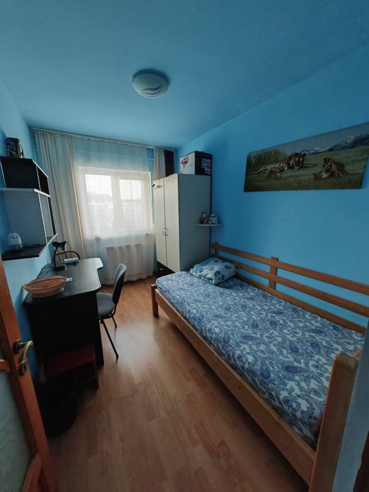 2  camere de închiriat în apartament cu 3 camere. Fără garanție