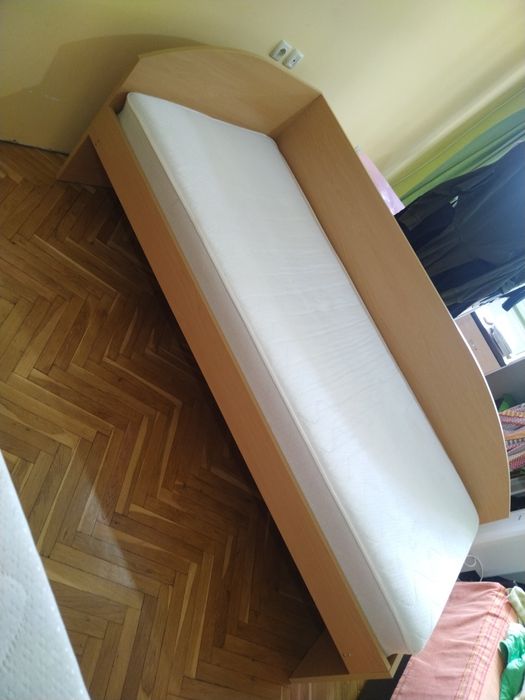 Легло на две нива