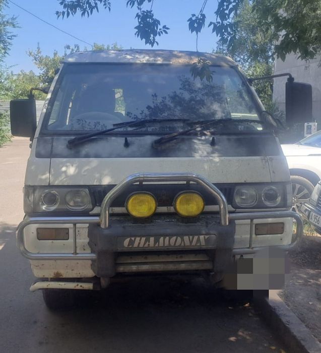 Продам Mitsudishi Delica