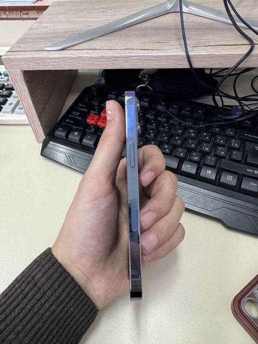 Айфон 13 про в отличном состоянии