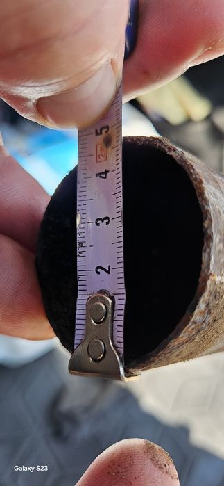 Toba intermediară eșapament