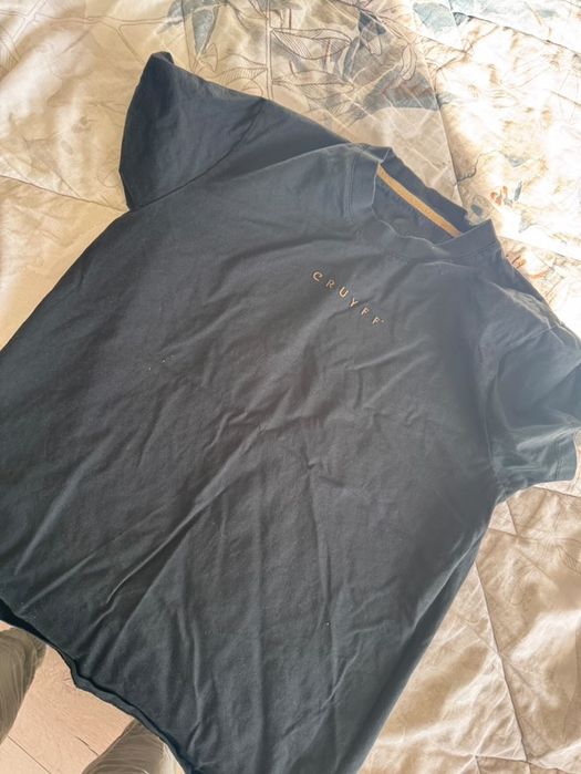 Тениска-Cruyff, перфектно състояние