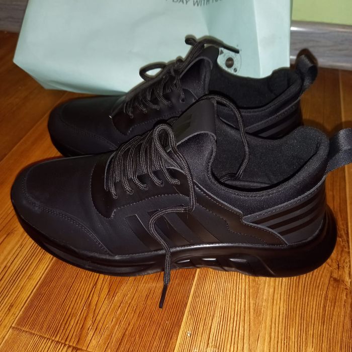 Мужская спортивная обувь