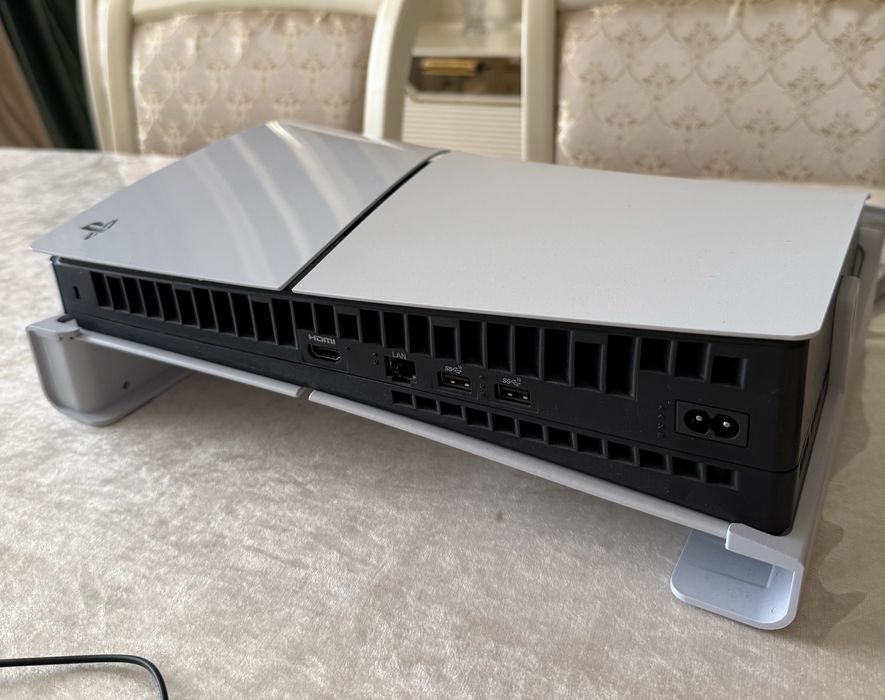 PlayStation 5 slim 1 Тб с 3-мя дисками