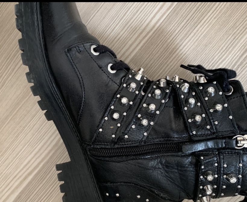 Ghete Zara din piele naturala