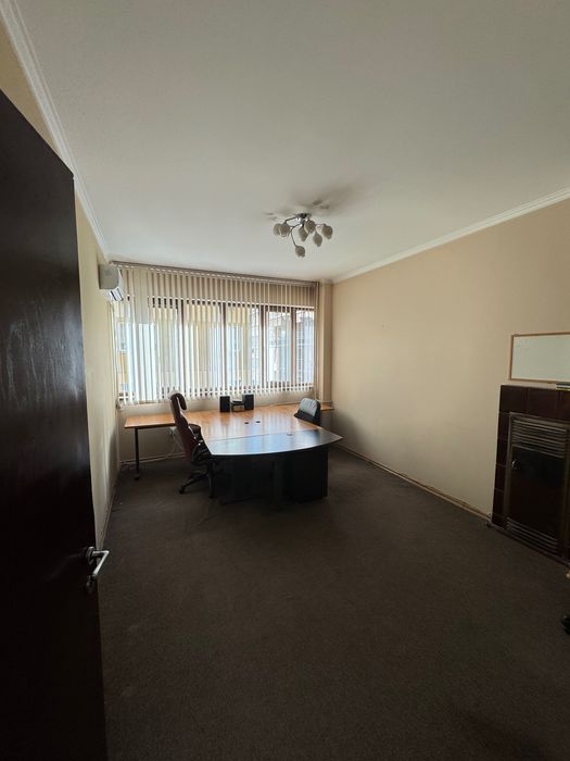 Продава се Четиристаен апартамент в София, Център - 120 кв.м за 4667 €/кв.м - Снимка #11