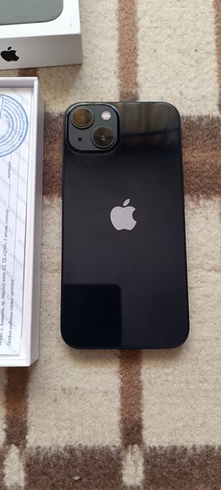 Продам iPhone 13