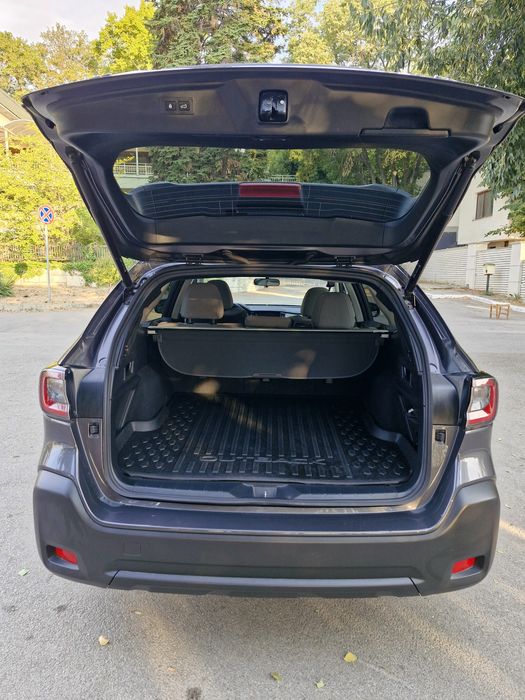 Продавам SUBARU QUTBACK PREMIUM 2.5 кб 182кс бензин 2024г на 25000км
