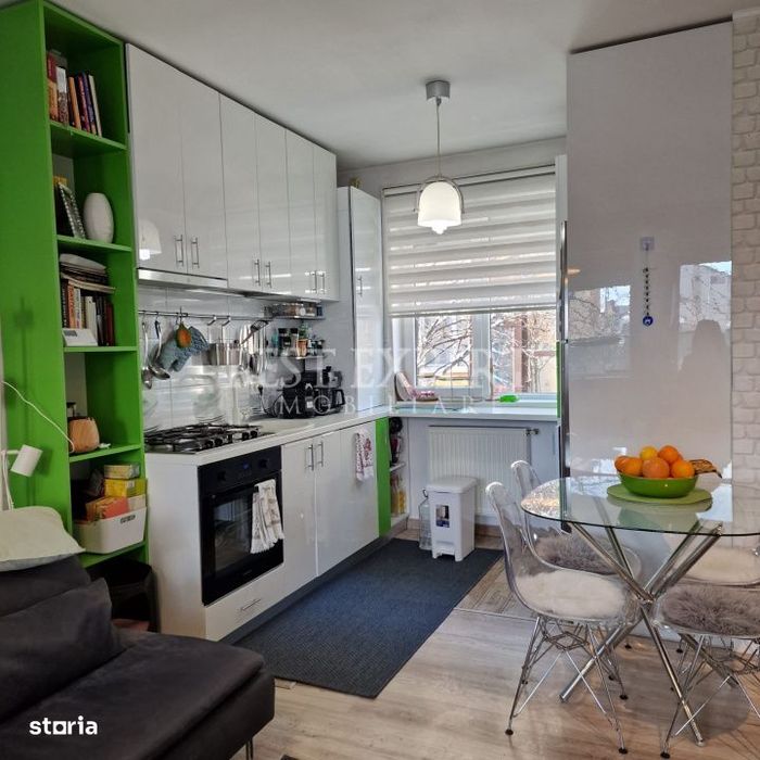 Vila de vanzare – mobilata si utilata/complex privat zona Pallady