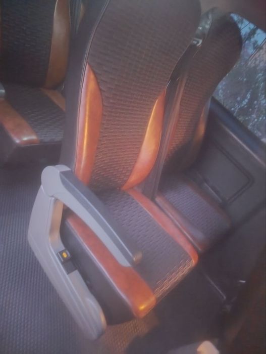 We will order. Принимаем заказ Услуги микроавтобус 8 у́риндикли  микро