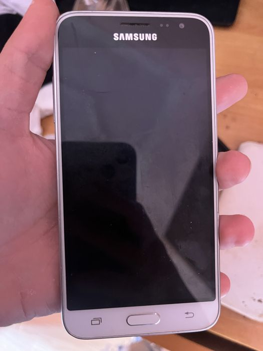 Telefoane pentru piese