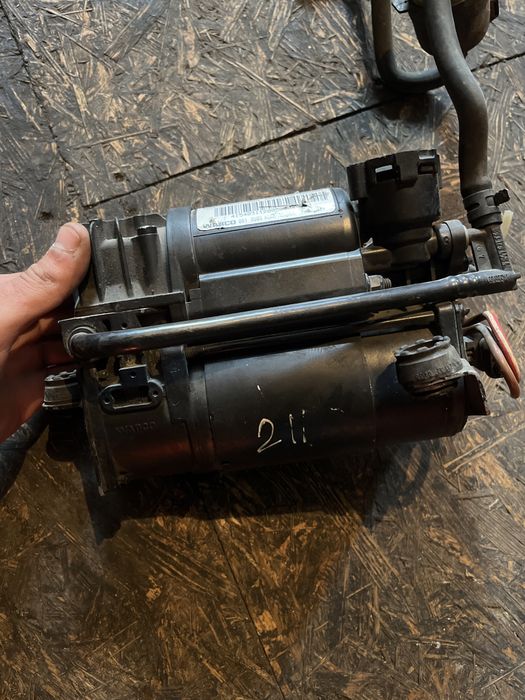 Пневма компресор  w211