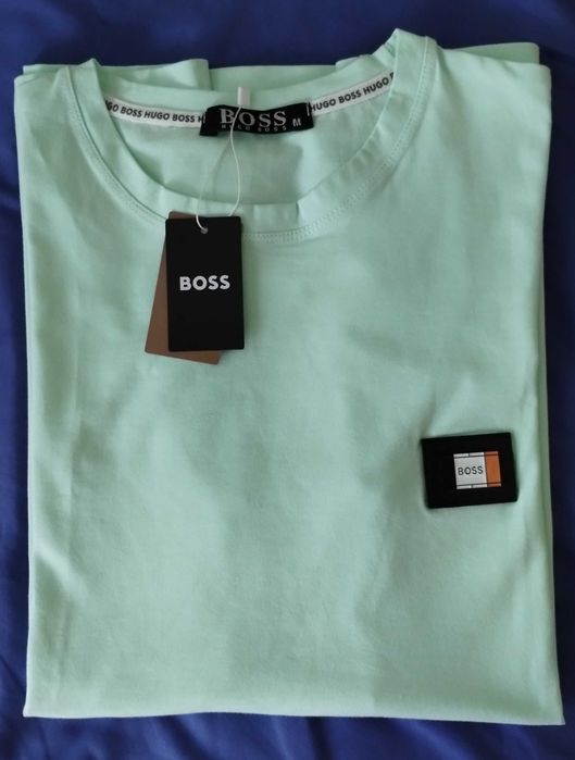 Tricou HUGO BOSS, masura M, culoare menta, nou