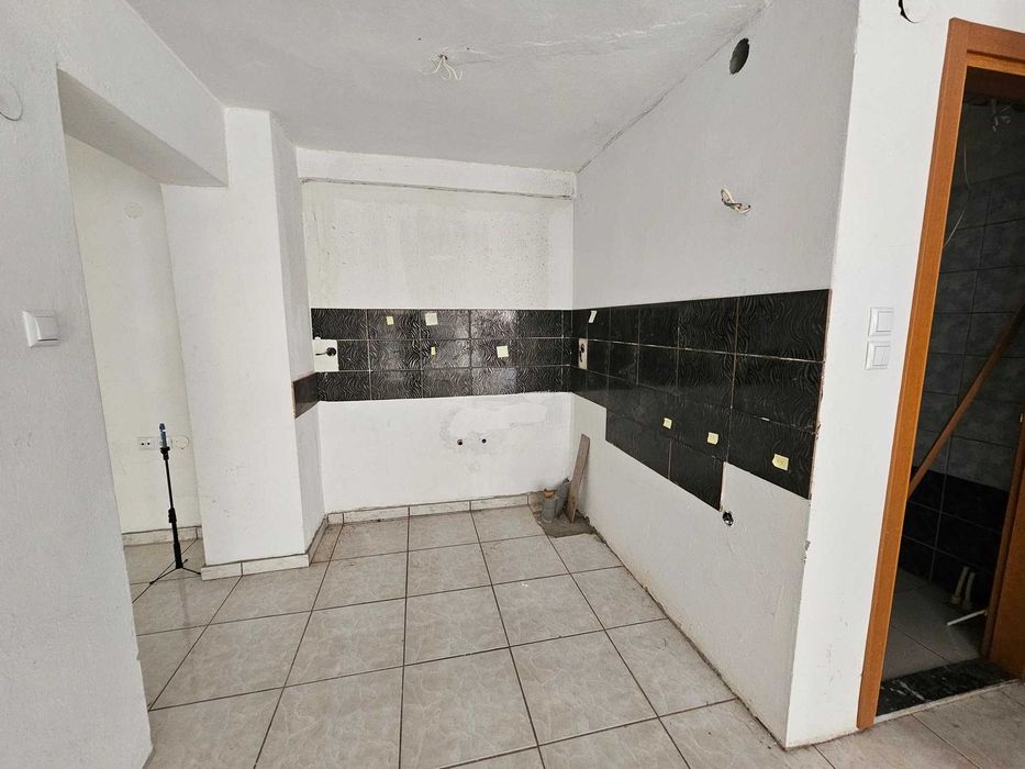 ПРОДАВА се офис 100 кв.м в Агиос Йоанис Кавала (код 4481)