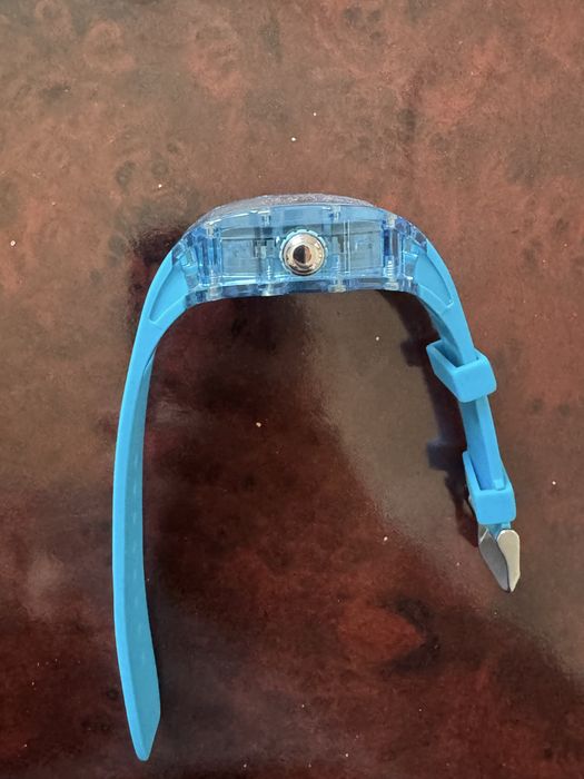 Продам часы. В хорошем / отличном состоянии!