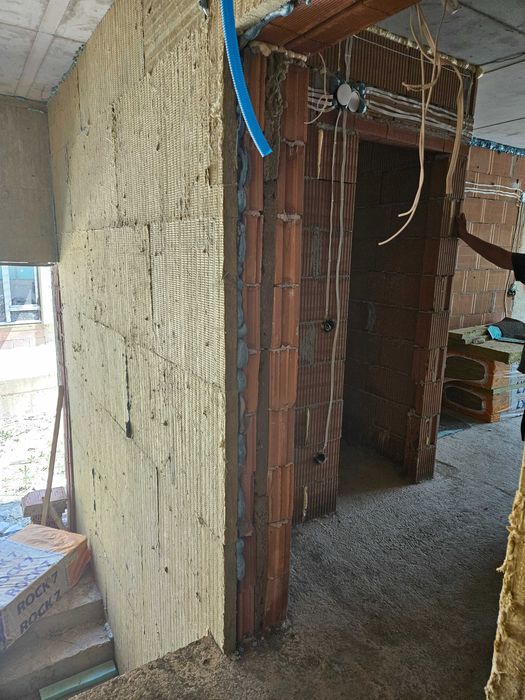 Продава се Едностаен апартамент в София, Витоша - 33 кв.м за 2046 €/кв.м - Снимка #3