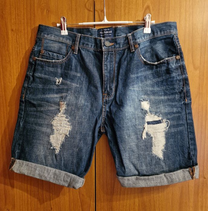 Pantaloni scurti Pull&bear NOI