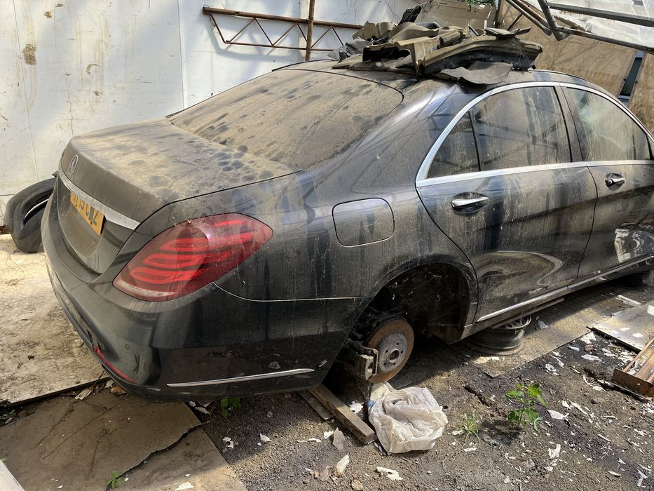 Mercedes S class w222 pentru piese dezmembrare incomplet