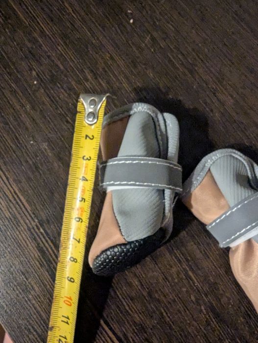 Продам обувь для собачки