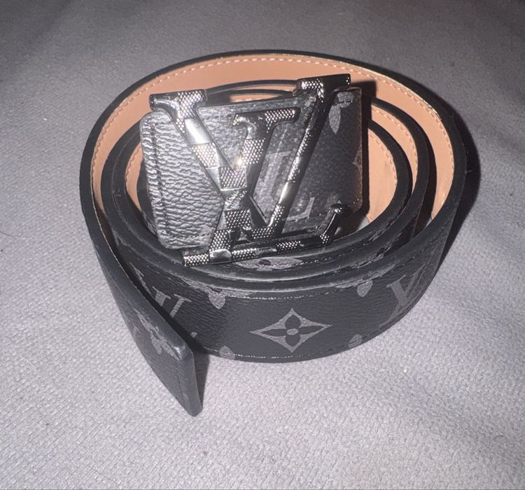 Curea Louis Vuitton.