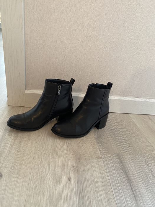 Продам кожаные ботинки