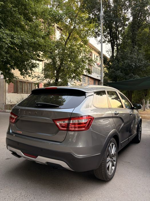 Lada vesta sw cross 1.6