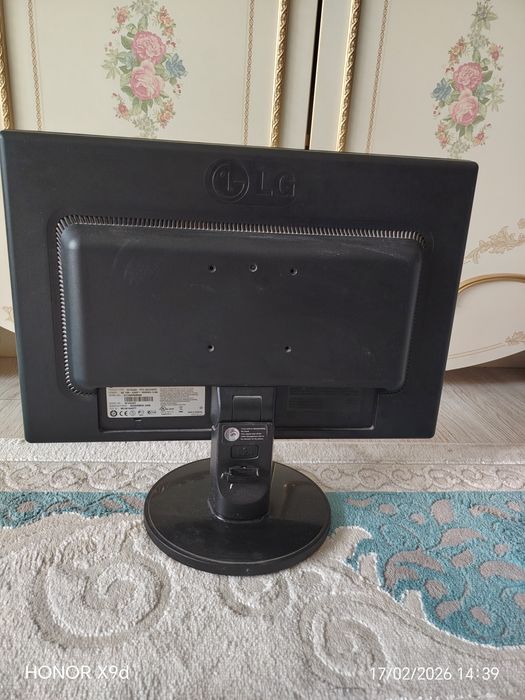 Продам Монитор..