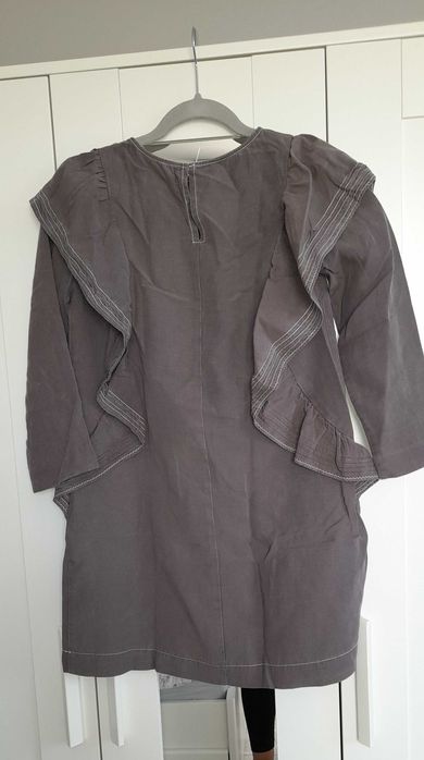 Отлична рокля Zara за ръст 164