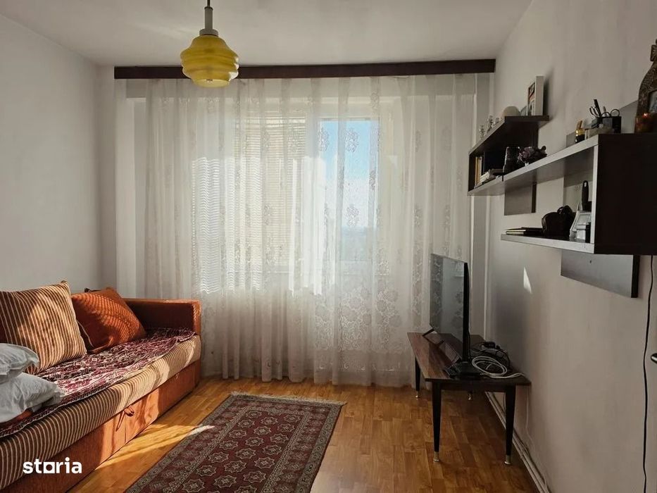 Vand apartament 3 camere in Astra zona complex Orizont 3000